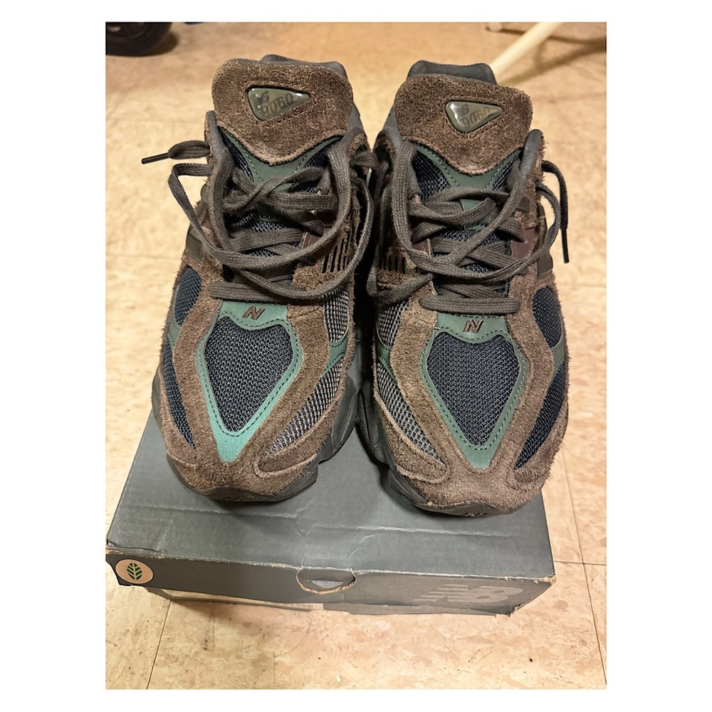 New Balance 9060 Brown/Green